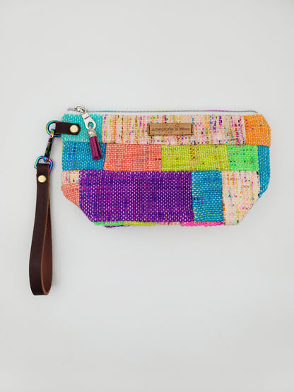 Large Notions Pouch