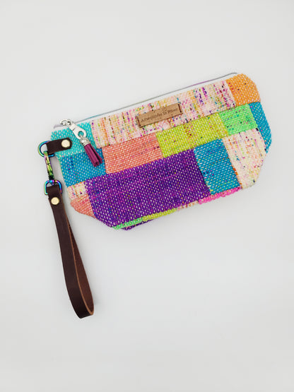 Large Notions Pouch