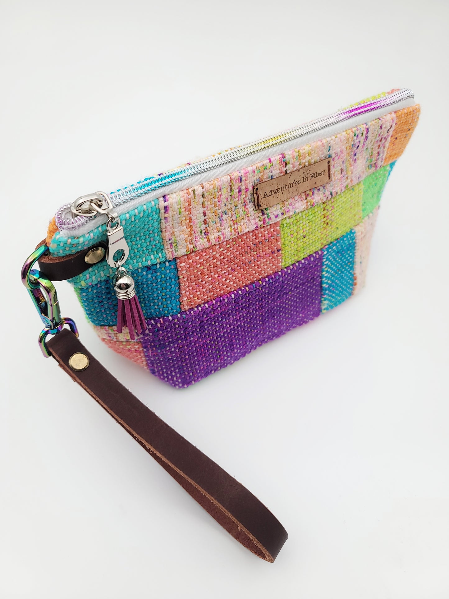 Large Notions Pouch